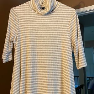 Beautiful dress, almost new